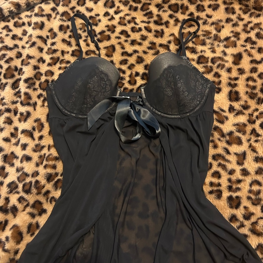 Gilligan & O'Malley Black Lace top
